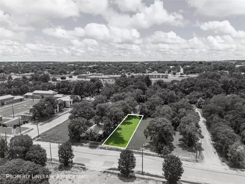 709 S 12th St, Waco, TX 76706