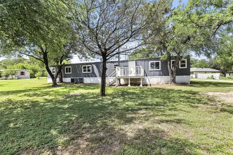 2657 Edgecliff Ct, Granbury, TX 76048