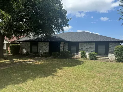 3804 Farrington St, Mesquite, TX 75150
