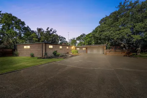 3600 Macarthur Dr, Waco, TX 76708