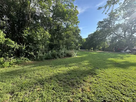3217 N 27th St, Waco, TX 76708 photo 2
