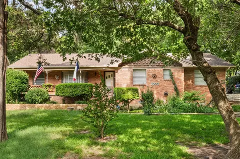 1003 Tanglewood Dr, Cedar Hill, TX 75104