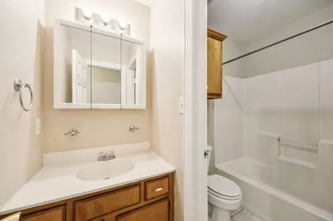 Bath - 1104 E 1106 E High St, Terrell, TX 75160 photo 1 of 3