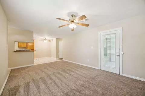 Living - 1104 E 1106 E High St, Terrell, TX 75160 photo 2 of 4