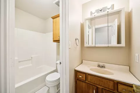 Bath - 1104 E 1106 E High St, Terrell, TX 75160 photo 2 of 3