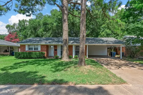 2050 Shadywood Ln, Shreveport, LA 71105