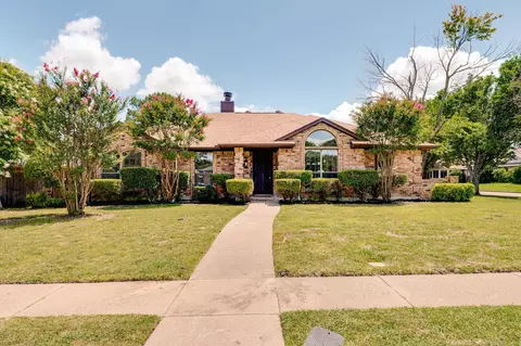 321 Lisa Ln, Cedar Hill, TX 75104