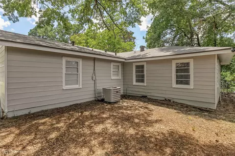 Exterior - 223 Virginia Ave, Minden, LA 71055 photo 6 of 7