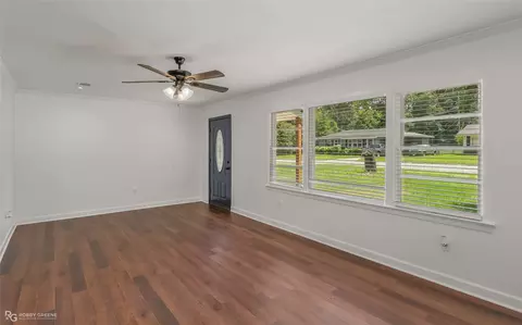 Living - 223 Virginia Ave, Minden, LA 71055 photo 5 of 6