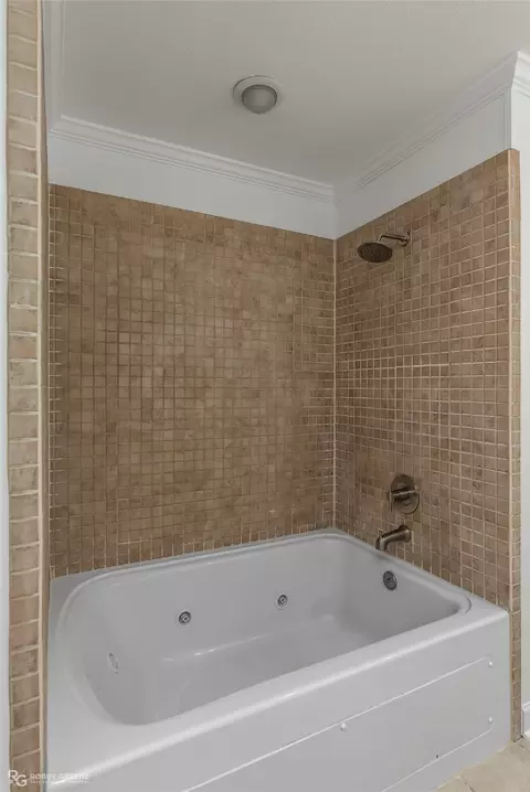 Bath - 223 Virginia Ave, Minden, LA 71055 photo 1 of 4