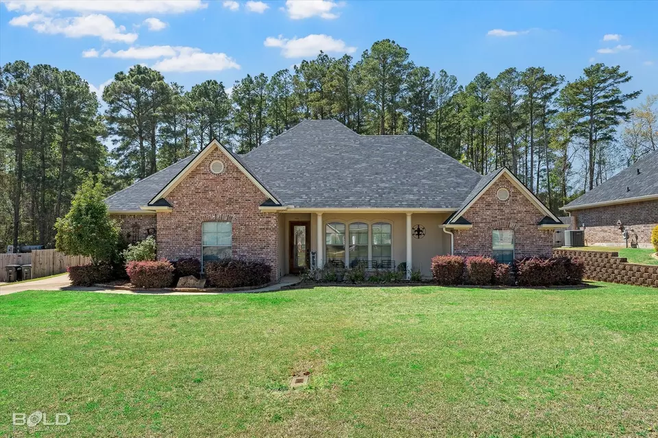 Exterior - 2018 Honeytree Trl, Haughton, LA 71037 photo 2 of 5
