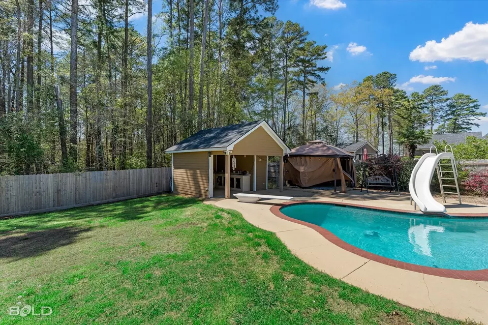 Exterior - 2018 Honeytree Trl, Haughton, LA 71037 photo 5 of 5