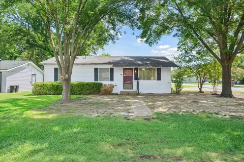 137 Westway Dr, Terrell, TX 75160