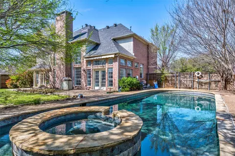 1600 Oak Ridge Dr, Corinth, TX 76210