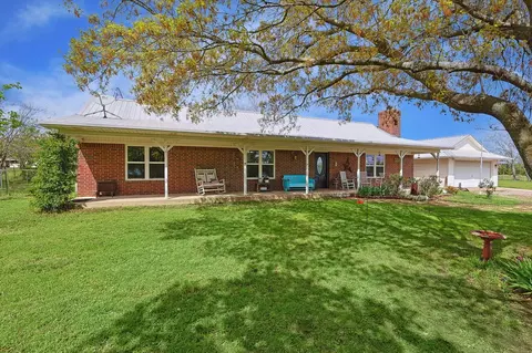 275 Spring Town Rd, Van Alstyne, TX 75495