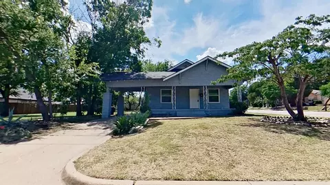 2700 S Jones St, Fort Worth, TX 76104