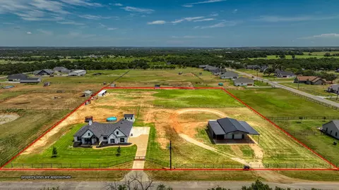 1240 Smith Trl, Weatherford, TX 76088