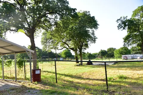 289 Belle Pl, Springtown, TX 76082 photo 5