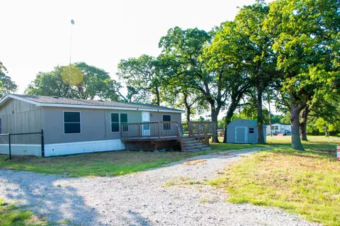 289 Belle Pl, Springtown, TX 76082 photo 3