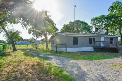 289 Belle Pl, Springtown, TX 76082