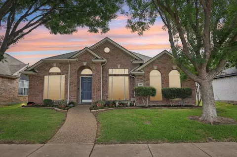 5613 Phoenix Dr, The Colony, TX 75056