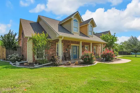 27 Brad Ct, Van Alstyne, TX 75495