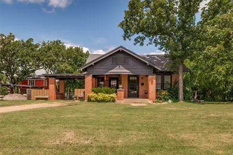 613 N Grand Ave, Waxahachie, TX 75165