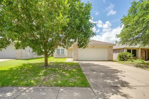 2123 Cedar Park Dr, Forney, TX 75126