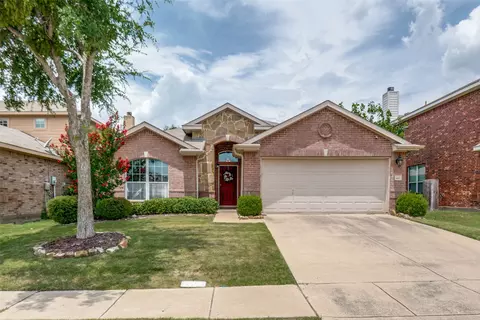 1007 Camp Verde Dr, Forney, TX 75126