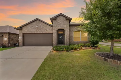 10125 Burtrum Dr, Fort Worth, TX 76177