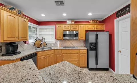 2404 Cambridge, Lorena, TX 76655 photo 8