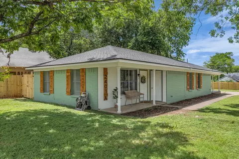 2401 Herring Ave, Waco, TX 76708