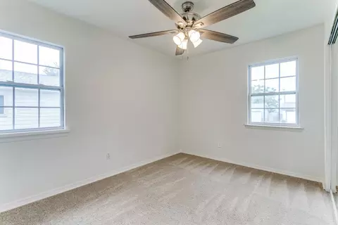 Bedroom - 302 Lee Dr, Euless, TX 76039 photo 3 of 3