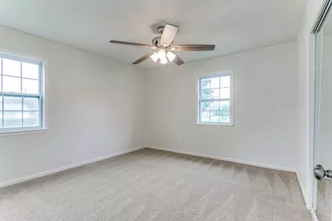 Bedroom - 302 Lee Dr, Euless, TX 76039 photo 2 of 3