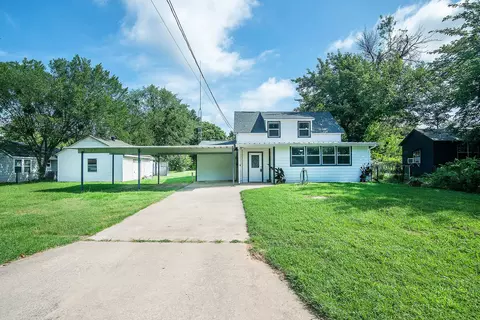 2507 W Elm St, Denison, TX 75020