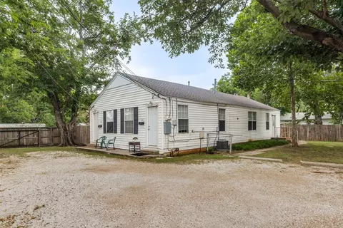 410 W College St #A& B, Lewisville, TX 75057