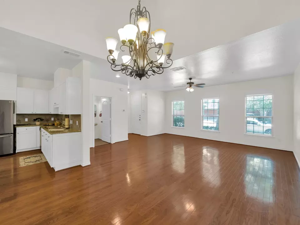 Living - 6621 Federal Hall St, Plano, TX 75023 photo 3 of 4