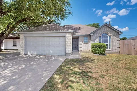 1320 California Pkwy N, Fort Worth, TX 76115
