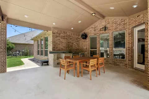 9601 Blackpine Ct, Argyle, TX 76226 photo 5