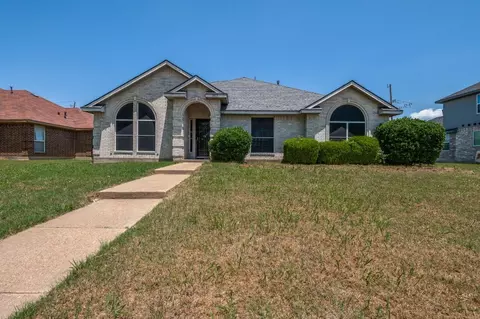 2613 Wild Grove Ln, Lancaster, TX 75146