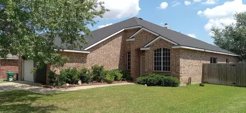 1425 Eufemia Dr, Denton, TX 76207