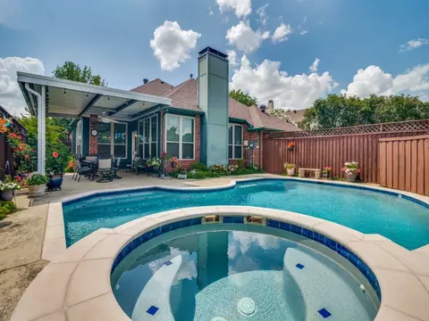 4710 Clay Dr, Rowlett, TX 75088