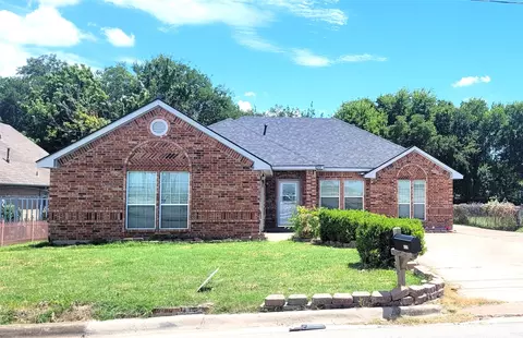 8209 Clifford St, White Settlement, TX 76108