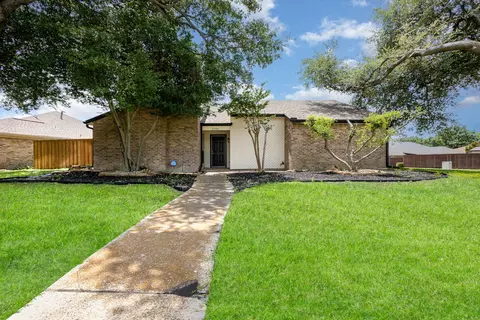 3104 Cross Bend Rd, Plano, TX 75023