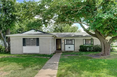 1110 Larkspur Dr, Richardson, TX 75081