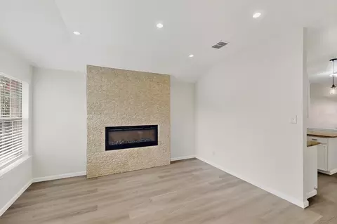1857 Eagle River Trl, Lancaster, TX 75146 photo 8