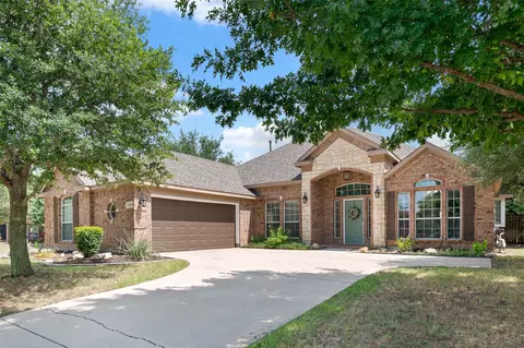 1201 Black Hawk Dr, Haslet, TX 76052