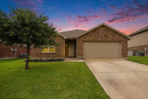 102 Williamsburg Ct, Venus, TX 76084