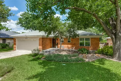 8903 Westglen Dr, Dallas, TX 75228