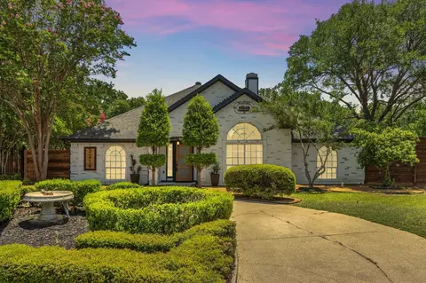 2219 Morriss Ct, Flower Mound, TX 75028